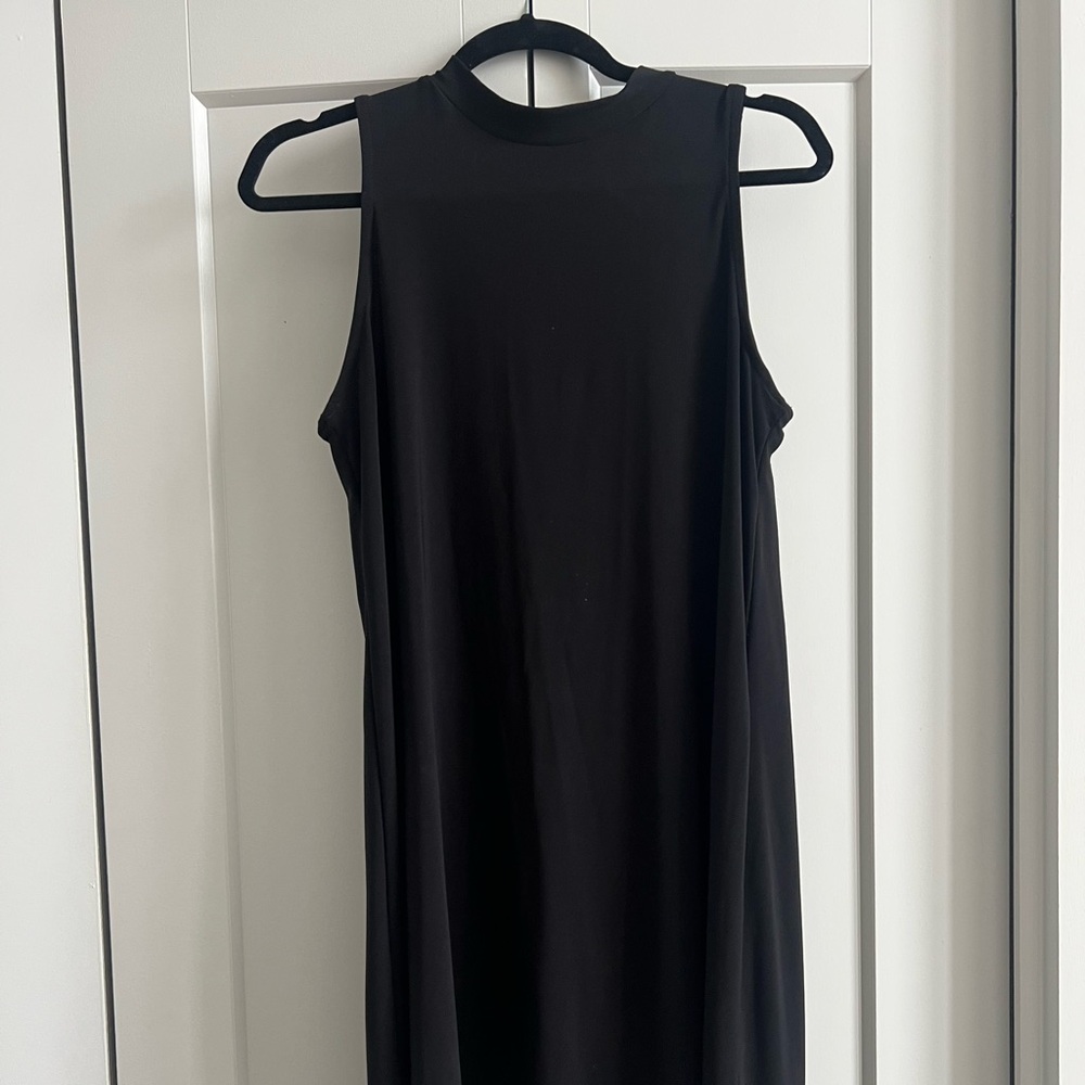 Sleeveless little black dress